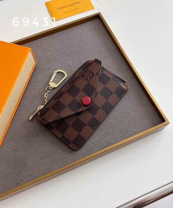 00587864561a434eaba63356b99b8d70-1