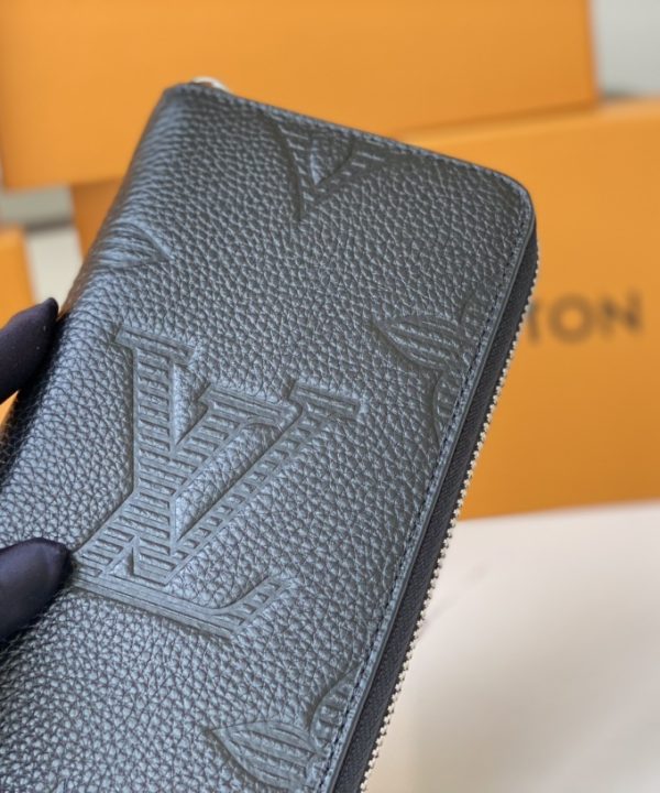 0407cc7adab44df4902de08fc62b1a18-1 0407cc7adab44df4902de08fc62b1a18-1