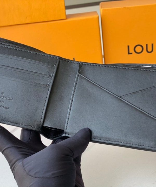 04348a58e8784fed9ab6e6df2f18fd81-1