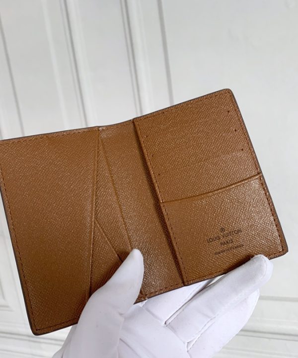 074ab975696c416685a1c6ea058d2042-1