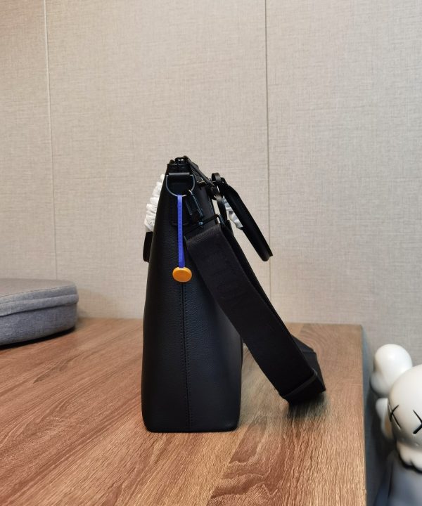 0886ccbaed77432ab60b5ab7a31f5e01-1