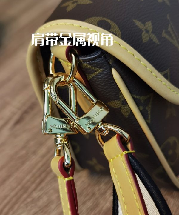 0c51713bc7744e4fb741eb8bce983fea-1