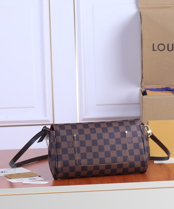 1531832744b744b39c55af4ab231c163-1