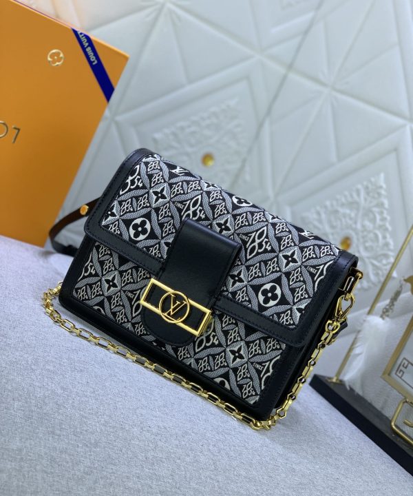 16674e0e76914bbabdd48588e0b5a4f6