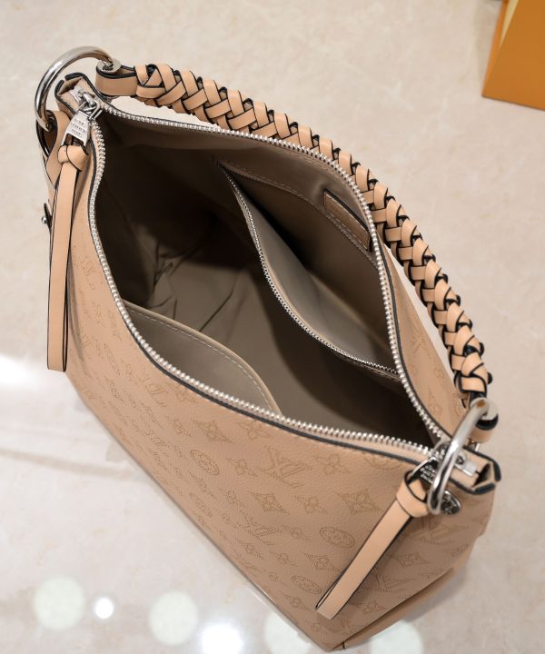 18e50674846b467a9cae0a7f406b483e-1