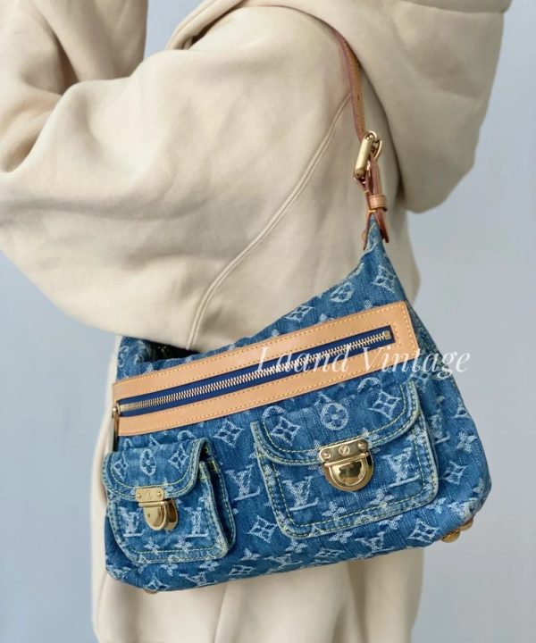 1efe5d8736a445e4b7a12ef457cd5340