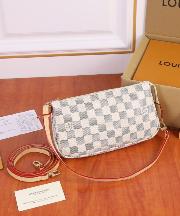 207cd43c7bbe499a8555a360c8e7120f-1