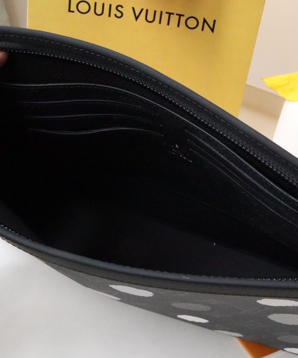 208c4d03e8da463e8e4b84ac81a4d9b2-1