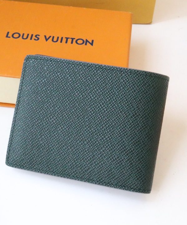 213be3d685f94095be71e66a5aea99f8-1