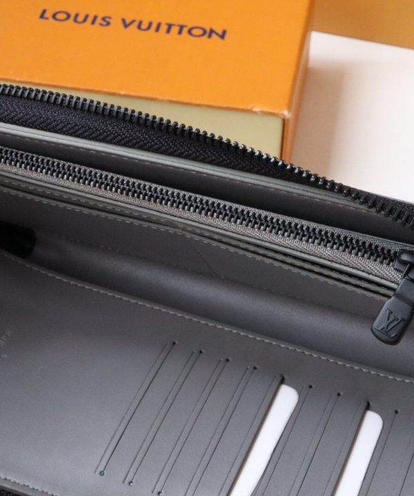 2145d11a35af4ce3ac23ef993060d55f-1