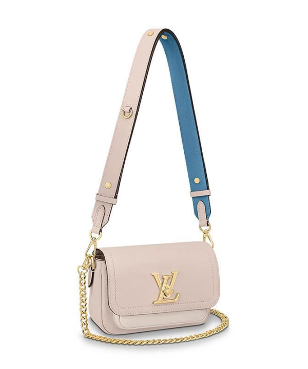 2b3ed4e1837c49e98d53bc8ff210af3a-1