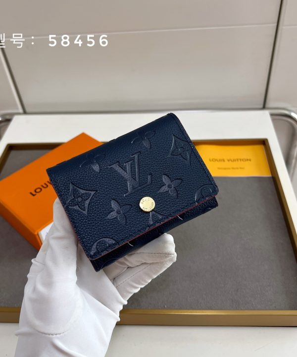 338b321ccc7c45daa3efeb9a2534daba-1