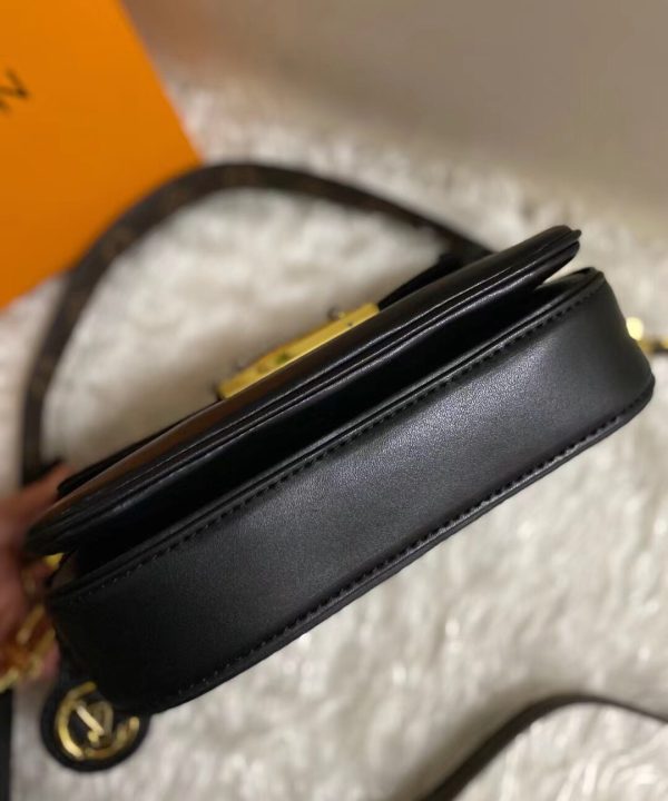 3c7d6b37a35145028384631162118290