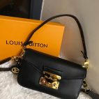 40b72e9ffb0b4089a56db3d4ce0a8a52