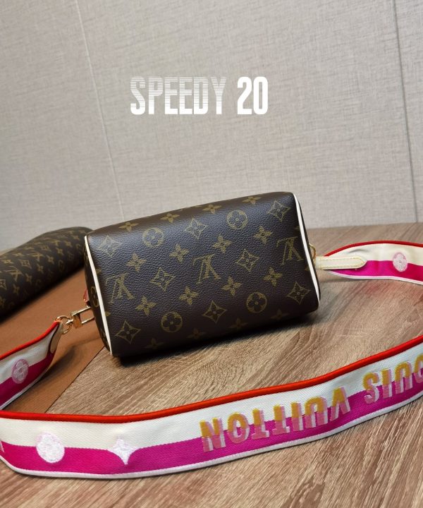 46b332983e654c158e694301c9233c24-1