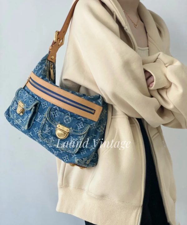 4e564a6c6c1d4190b9b39018ca909582