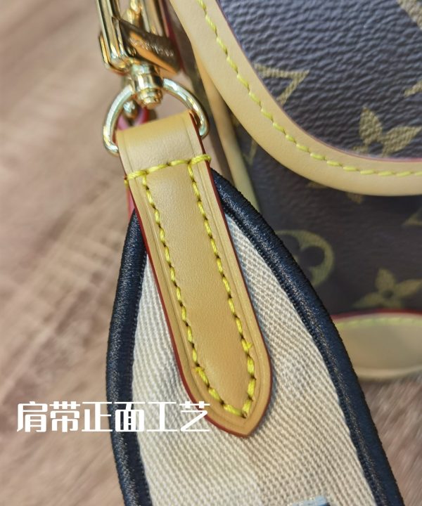 4fe4e705cc324e4e884a33361b378a7b-1