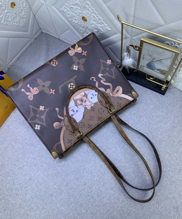 50044bbb44864cc5b995e902655ecaeb-1