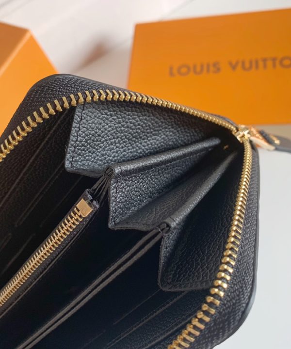 512c6bb5dcfa4cafab77bbd2e18feff8-1