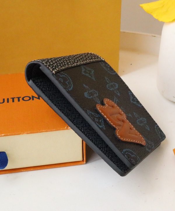 5321807c22d2424996bac9903ec537f9-1