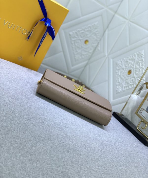 5af7ea1ff5a24d86ad6988f8a964800a