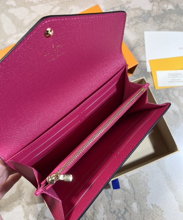 61f4266cb2634c1a87251f4110fa3ad2-1