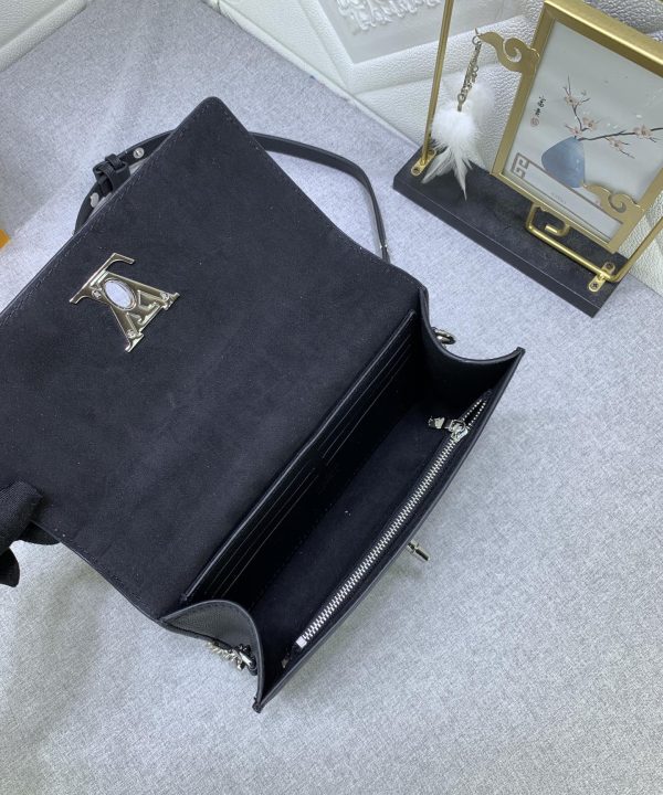 6924882850a34c9e85860e4c4758cc6b