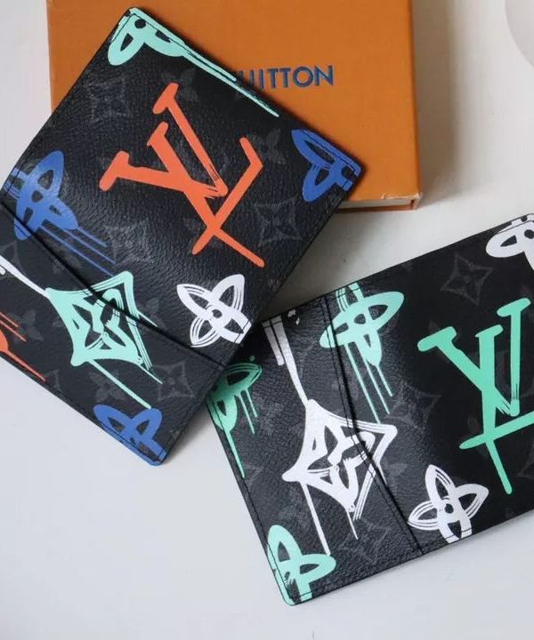 7045a4c10a74412cbd5f1530dc1d559f-1