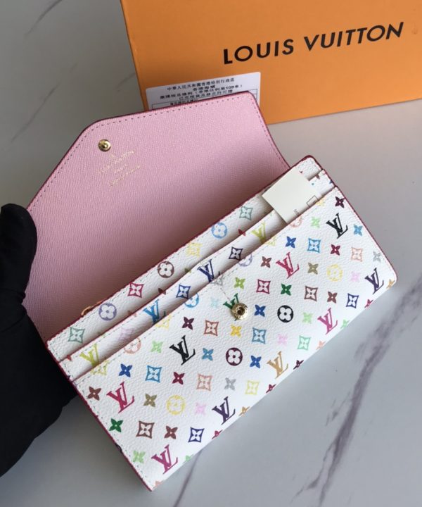 70accc5ea5ba4aeb87bcda574f06abf3-1