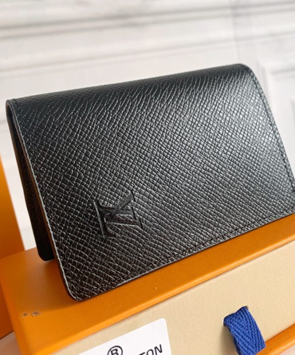 71b06fefdcb44694a89e98ea4956671f-1