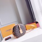 733a27c418784eb0b69e90066d719579-1