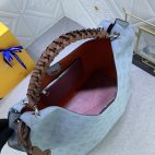 7357d37714d84f07b6a314eb1c9759df-1