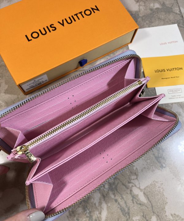 78df4956608247cfa01ebd5686475a53-1