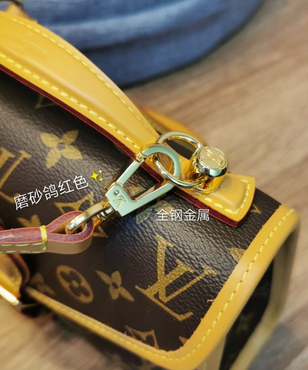 89d9102465c548d8acbf0920e25ba259-1