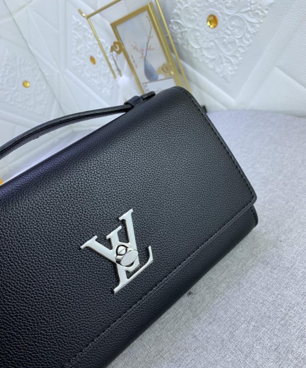 8ac406a028ff4ed9a6fa5363eed8dc70