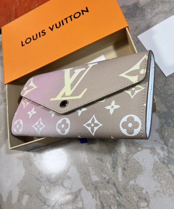 8d5d9fe2fb1d468d841f3f51bbe5d088-1