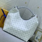 8f33fc02772a4c35aa05369a303d273f-1