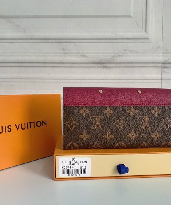 9068caf62fd44fe68d1bd75c4f95414e-1