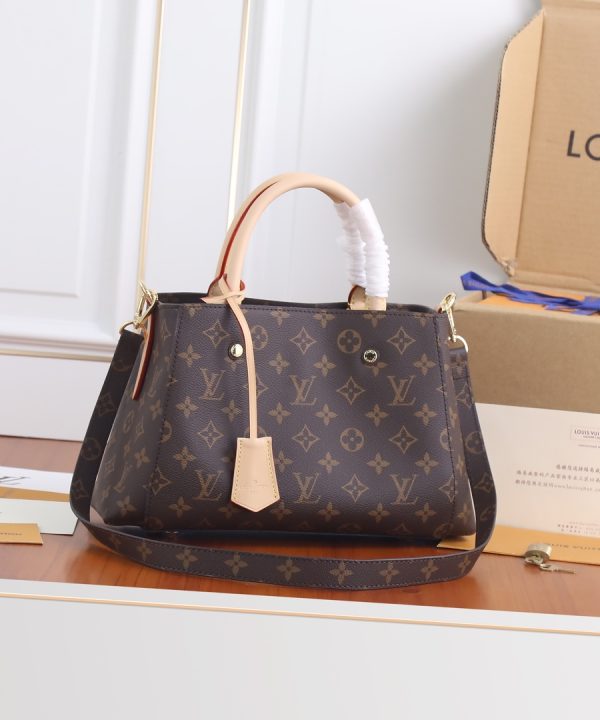 94d6aa748c78485ebf95f83fff1f967d-1