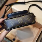 97480355433a49479e02bb1a1c8eaeb2-1