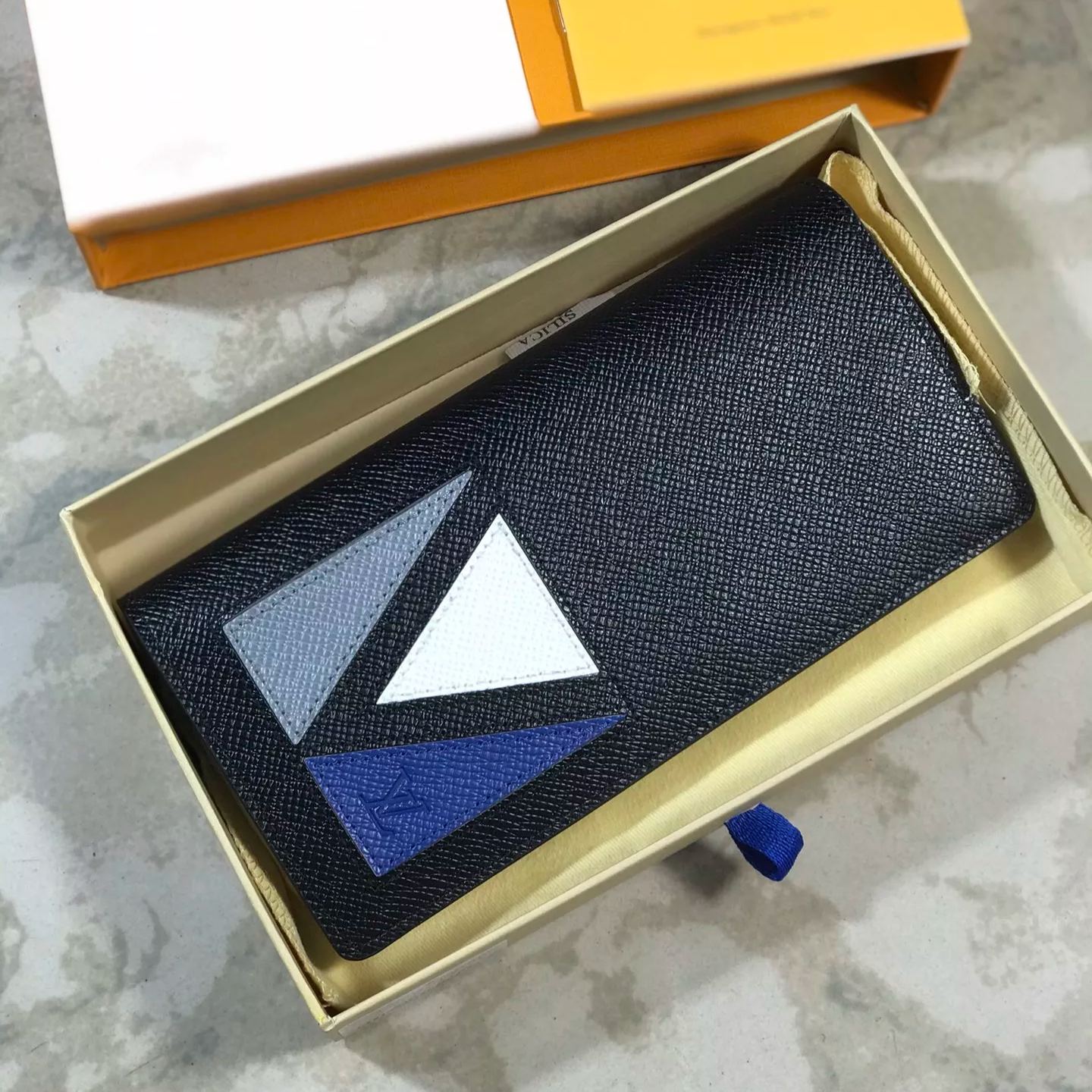 【LOUIS VUITTON】BRAZZA長財布 19x10x2cm -3色