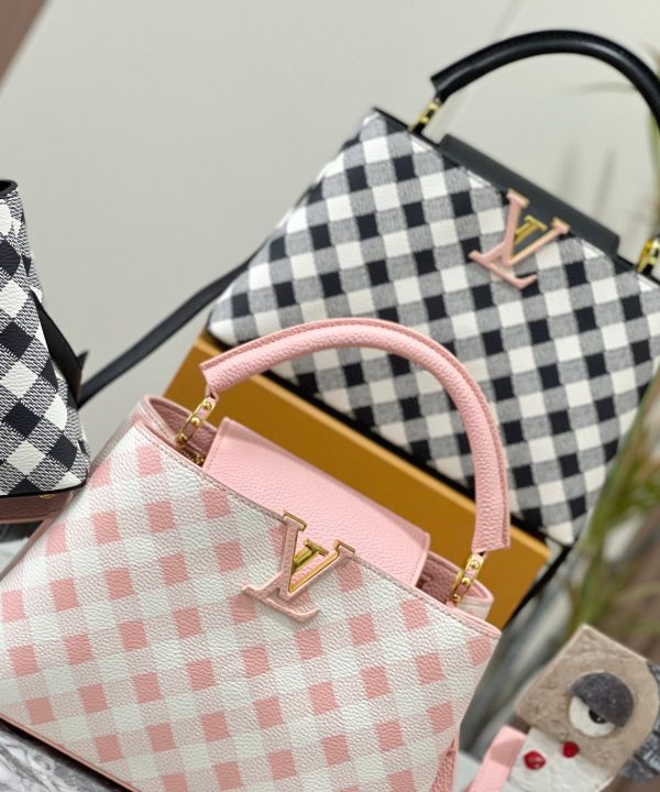 a35135b4f1844e4c8355cbfa22f14811-1