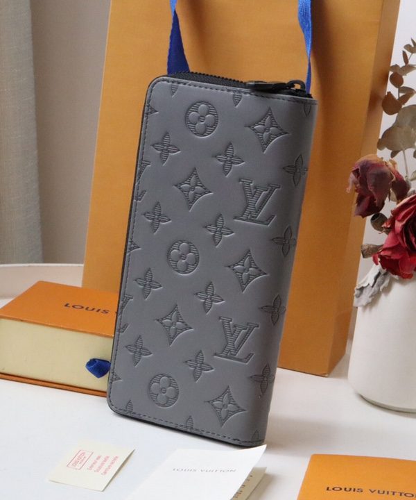 a5b2e6045c6546e3b4d3fd21e3deb3b9-1