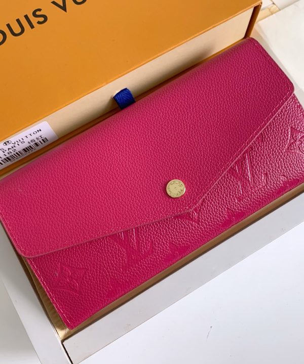 a6bd7e7ed79942bcbc25381735330df8-1