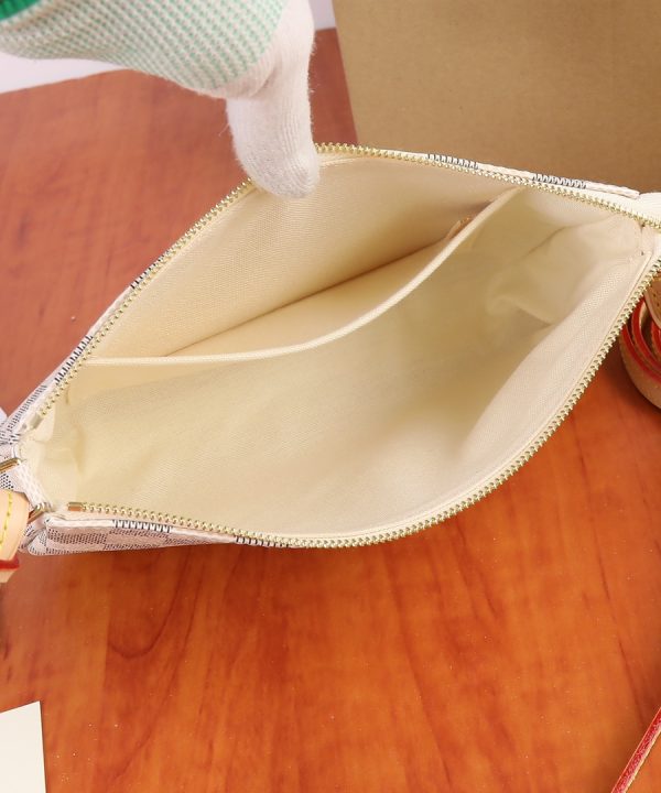 a8bffba5aee942edbd010e9e4645dafb-1