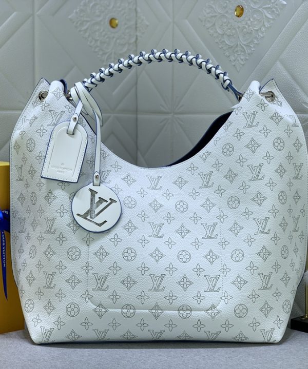 ade0cea3dd57458685489d67dd31d46d-1