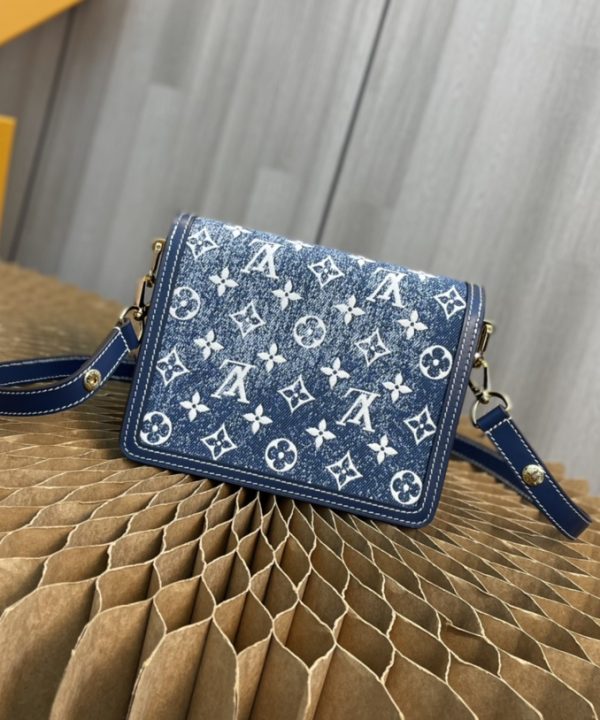 ae718ffc6b544b6ab7439202c8559505 ae718ffc6b544b6ab7439202c8559505