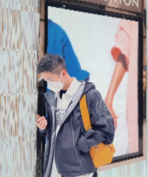 aeda4cd741264a5f892cccad4fa1c722-1