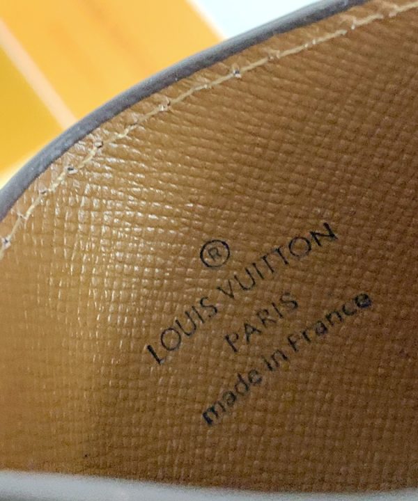 af990e05269b4a64a703c5810e56758a-1