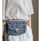 b00413f2cf6e42b8b7b9231a667096e3